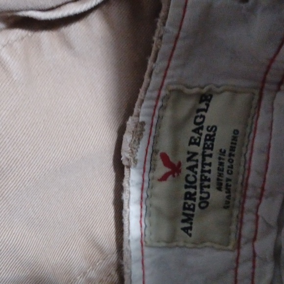 American Eagle khaki shorts light and a darker 1 size 34 - Picture 5 of 6